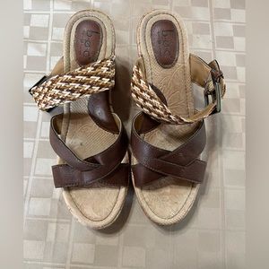 Born B.O.C IZABEL Womens Wedge Sandal Size 9.5 Brown 3” Cork Heel‎ Z11906 EUC